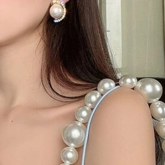 🍂  Geometric Semicircle Shape Pearl Stud Earrings For Women, FB16FA1059 - Picture 4 of 5